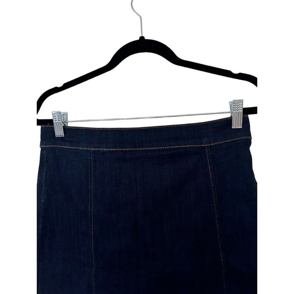 Ann Taylor Back Zipper Closure Dark Wash Denim A-Line Skirt Blue Size 4 Classic - Picture 2 of 15